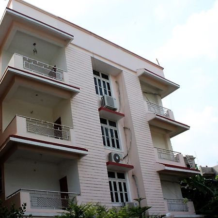Hotel Oyo 4988 Near Bailey Road Danapur Esterno foto